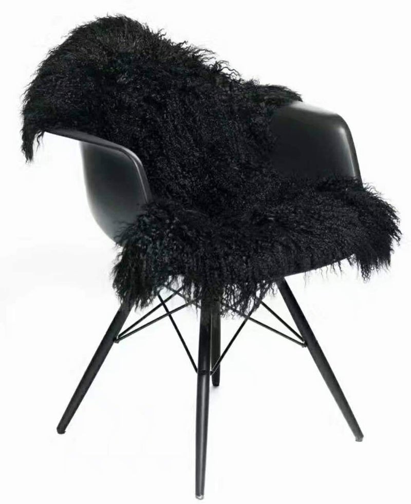 yingda1992 Genuine Tibetan/Mongolian Lambskin Sheepskin Hide Pelt Throw Area Rug Plate Wool Carpet Real Sheep Fur in Bedroom, Living Room 3.5x2Ft (Black) - Image 2